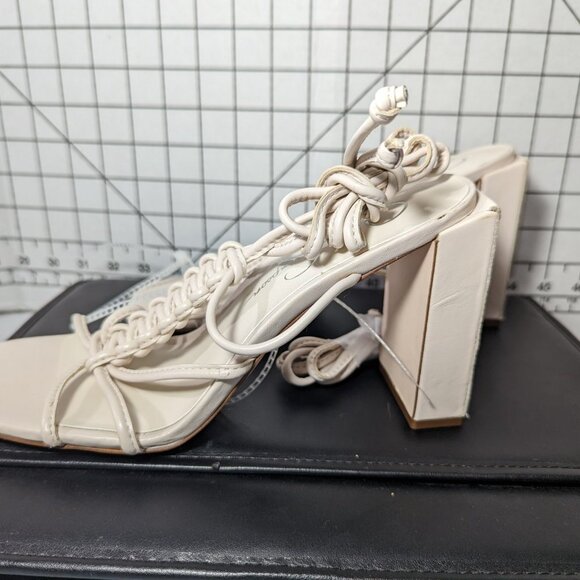 NEW Womens Jessica Simpson Size 8M Oversized Heeled Sandals Strappy LaceUp White - Picture 2 of 7